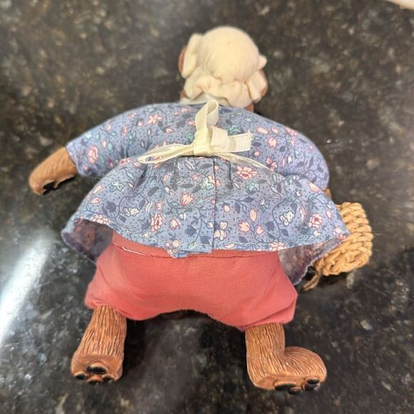 Russ Berrie Kathleen Kelly Critter Factory Country Folks Bear Mrs. Allspice Doll - Picture 7 of 7